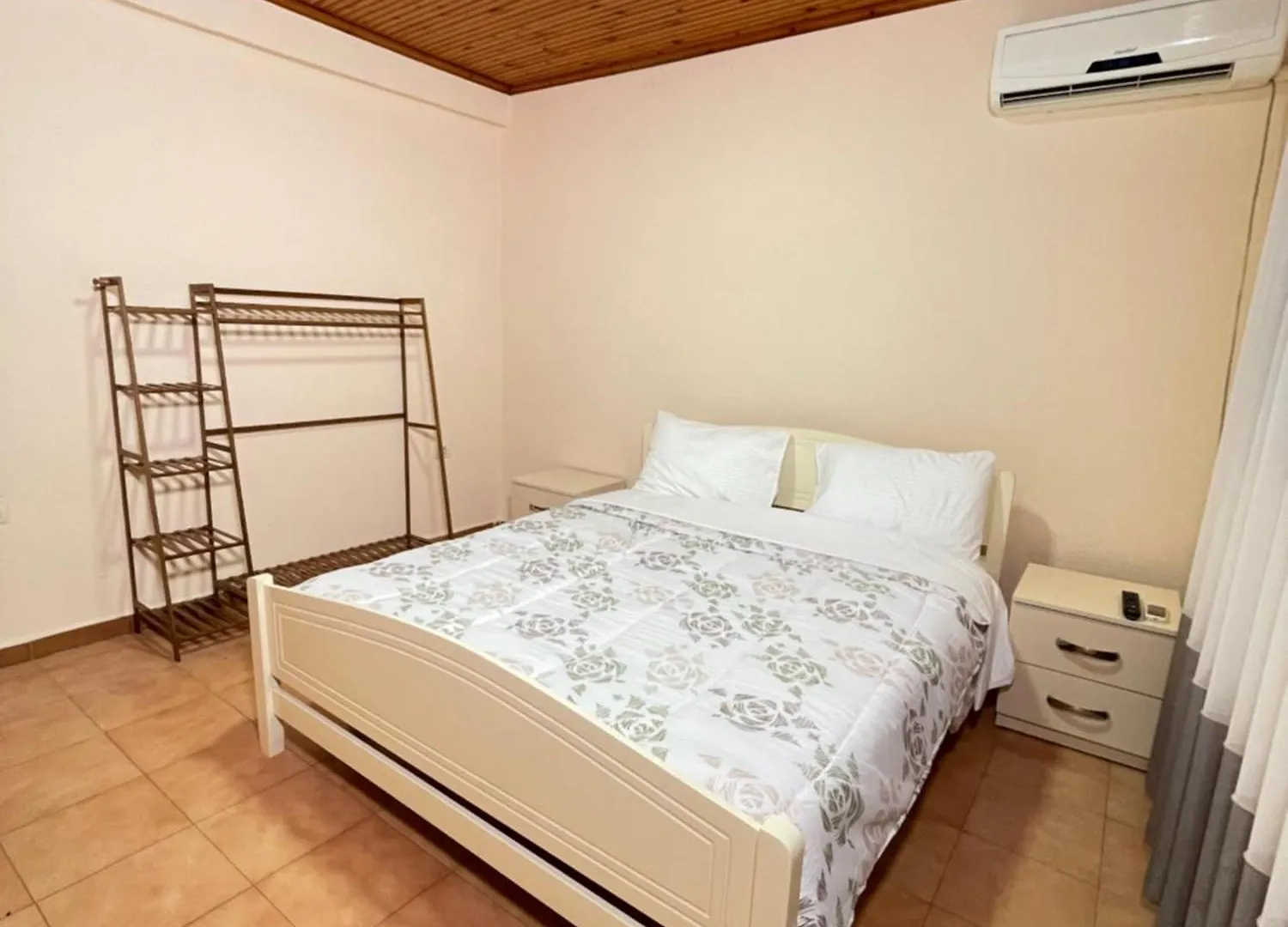 Shkodra Guest House  Shkoder