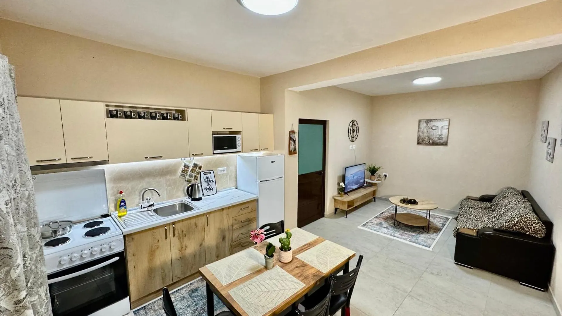 Shkodra Guest House  Shkoder